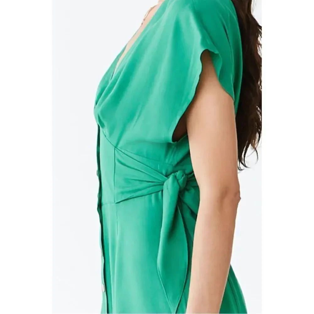 ✨ Button-Front Midi Dress✨ - Picture 3 of 7